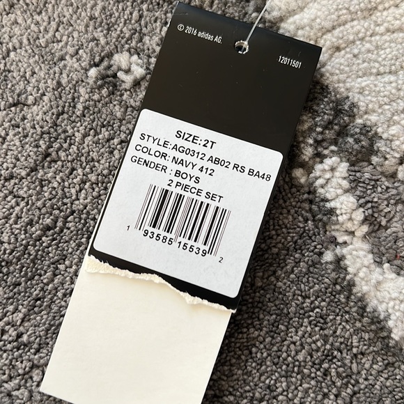 BNWT Adidas track set size 2T - Picture 2 of 2